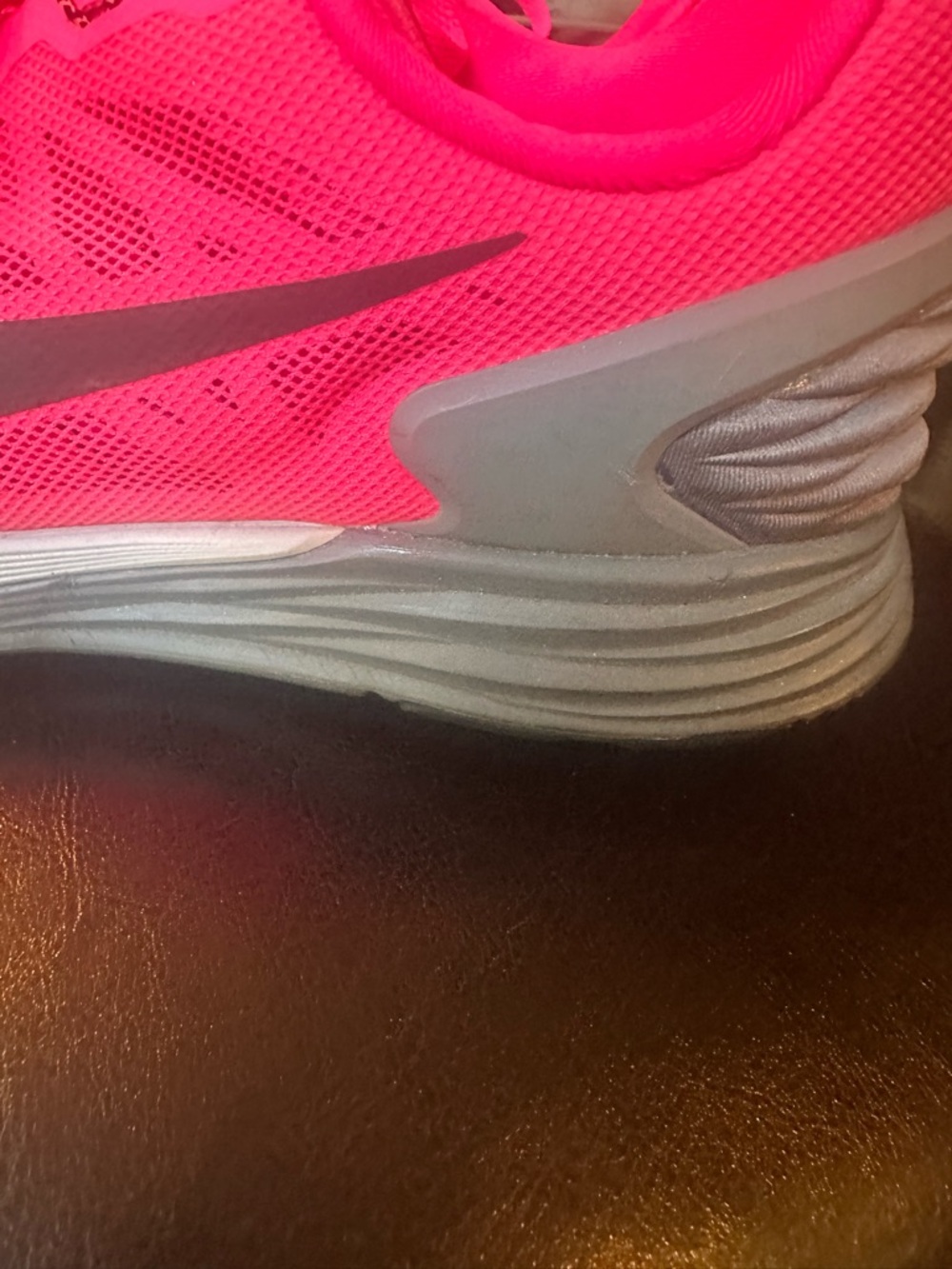 Nike Women's Neon Pink Lightweight Running Shoes - Picture 12 of 13